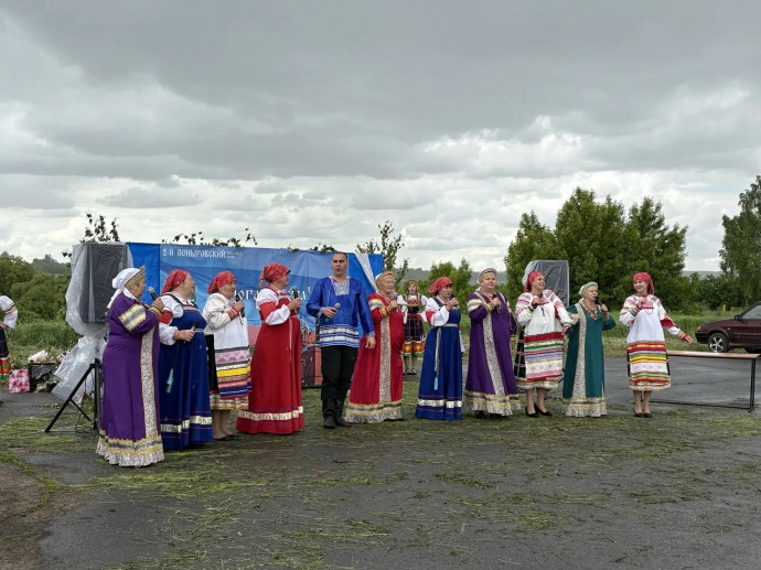 Светлая Троица – Престольный праздник села 2-е Поныри! Светлая Троица – Престольный праздник села 2-е Поныри!