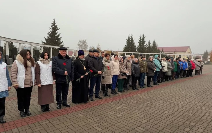"Героям северного фаса Курской дуги"
