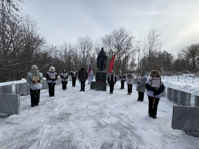 "Пусть помнят живые, пусть знают потомки" "Пусть помнят живые, пусть знают потомки"
